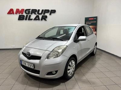 Silver Begagnad 2010 Toyota Yaris Halvkombi | 29 900 kr (Marknadspris)