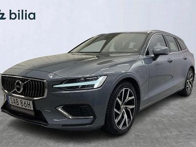 Grå Begagnad 2021 Volvo V60 Inscription Kombi | 349 900 kr (Marknadspris)