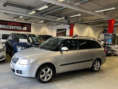 begagnad Skoda Fabia Kombi 1.6 Automat Låg årsskatt PDC AUX SoV 2010, Kombi