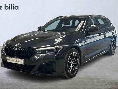 Grå Begagnad 2023 BMW 530e Kombi | 389 900 kr (Marknadspris)