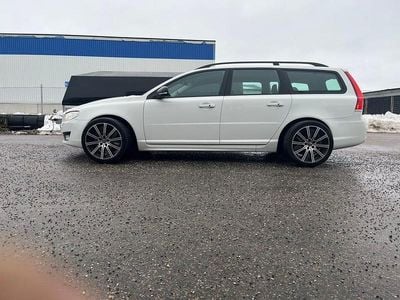 Begagnad 2016 Volvo V70 Standard Kombi | 110 000 kr (Marknadspris)