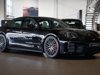 Porsche Panamera 4S