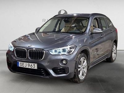 Grå Begagnad 2017 BMW X1 Sport Line SUV | 189 900 kr (Bra pris)
