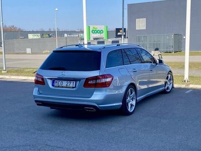 Mercedes E220