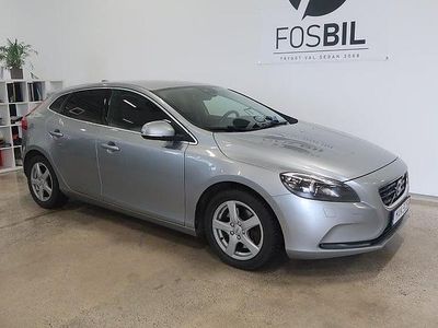 Begagnad Volvo V40 Summum 190 HK (139 kW) 2015 Silver Halvkombi