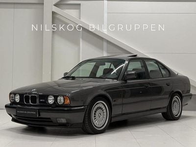 Begagnad BMW M5 Shadowline 316 HK (232 kW) 1990 Mörkgrå Sedan