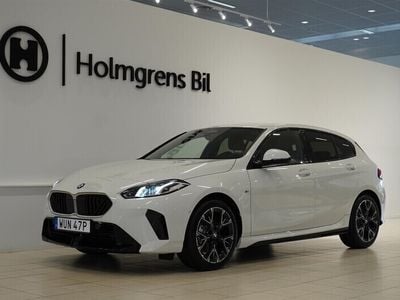 Vit Begagnad 2024 BMW 120 M Sport Halvkombi | 409 800 kr