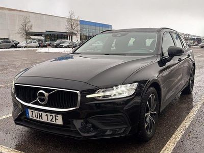 Begagnad 2019 Volvo V60 Momentum Kombi | 199 000 kr (Marknadspris)