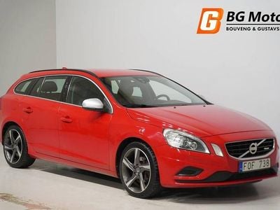 Begagnad Volvo V60 R-Design 305 HK (224 kW) 2011 Röd Kombi