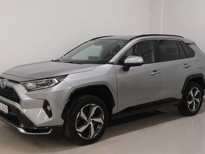 begagnad Toyota RAV4 Plug-in Hybrid E-CVT Launch Edition JBL Drag Kam 2021, SUV