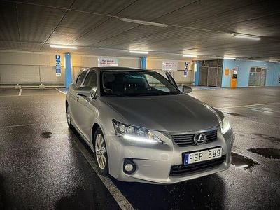 Begagnad 2012 Lexus CT200h Halvkombi | 134 000 kr (Lite dyr)