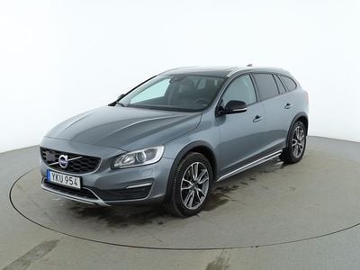 Begagnad Volvo V60 CC 192 HK (141 kW) 2017 Grå Kombi