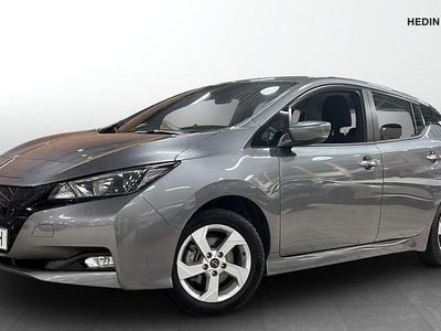 Grå Begagnad 2023 Nissan Leaf Acenta Halvkombi | 189 900 kr (Marknadspris)