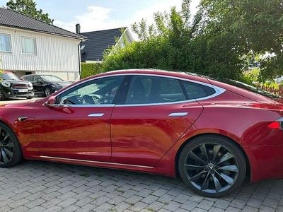 Begagnad 2017 Tesla Model S Halvkombi | 259 000 kr