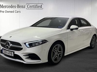 Vit Begagnad 2022 Mercedes A180 AMG Sedan | 334 900 kr (Marknadspris)