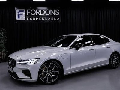 Begagnad Volvo S60 R-Design 405 HK (297 kW) 2021 Vit Sedan