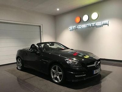 Svart (svartmetallic/svart läder) Begagnad 2011 Mercedes SLK350 AMG Cab | 329 900 kr