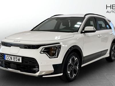 Vit Begagnad 2022 Kia e-Niro SUV | 309 900 kr (Marknadspris)