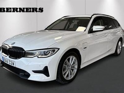 Begagnad BMW 330 295 HK (216 kW) 2022 Vit Kombi