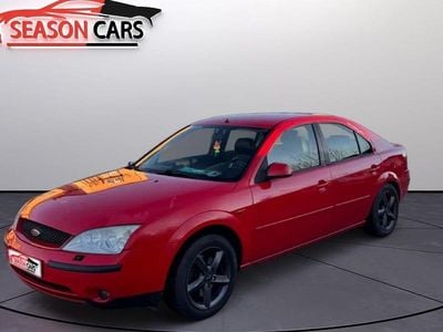 Röd Begagnad 2002 Ford Mondeo Halvkombi | 24 900 kr (Lite dyr)