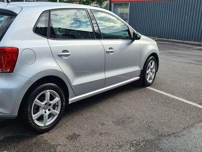 Begagnad VW Polo 86 HK (63 kW) 2010 Halvkombi