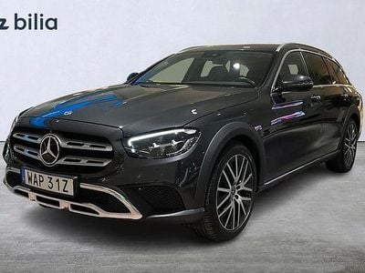 Grå Begagnad 2023 Mercedes E220 SUV | 549 900 kr (Dyr)