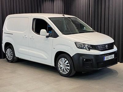 Begagnad Peugeot Partner 102 HK (75 kW) 2020 Vit Minibuss