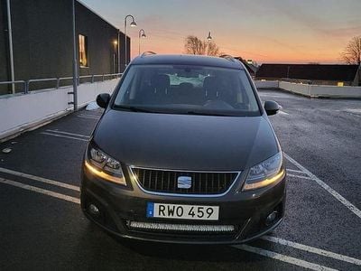Begagnad Seat Alhambra Ecomotive 140 HK (102 kW) 2015 Brunmetallic Minibuss