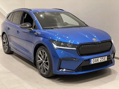 Race blue metallic Begagnad 2022 Skoda Enyaq iV SportLine SUV | 354 900 kr (Marknadspris)
