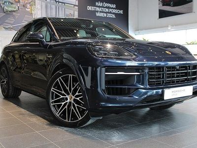 Begagnad Porsche Cayenne 305 HK (224 kW) 2023 Mörkblå SUV