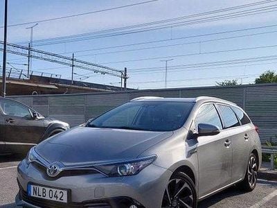 Toyota Auris Hybrid