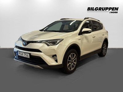 Begagnad Toyota RAV4 Hybrid Active 197 HK (144 kW) 2016 Vit SUV