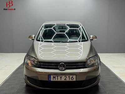 Brun Begagnad 2013 VW Golf Plus Cross Minibuss | 74 900 kr (Marknadspris)