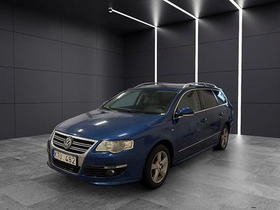 Blå Begagnad 2010 VW Passat Sportline Kombi | 48 990 kr (Marknadspris)