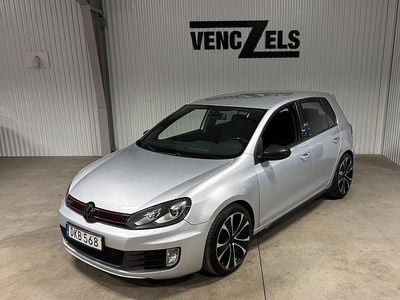 Silver metallic Begagnad 2010 VW Golf VI GTI Halvkombi | 94 000 kr (Marknadspris)