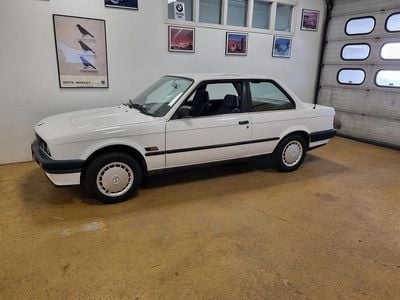 Begagnad 1989 BMW 316 Sedan | 100 000 kr