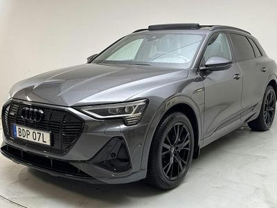 Begagnad Audi e-tron Proline 264 kW (360 HK) 2022 Grå SUV