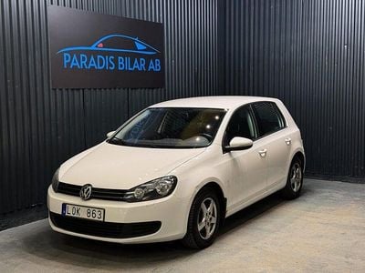 Begagnad VW Golf VI 105 HK (77 kW) 2011 Vit Halvkombi