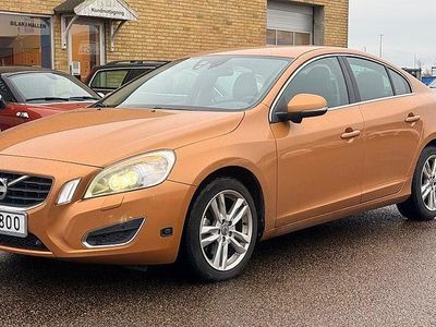 Brun Begagnad 2010 Volvo S60 Summum Sedan | 89 500 kr (Marknadspris)