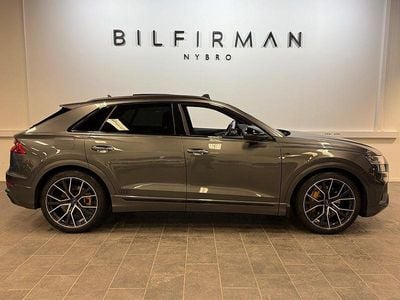 Grå Begagnad 2018 Audi Q8 S-Line SUV | 579 900 kr (Lite dyr)
