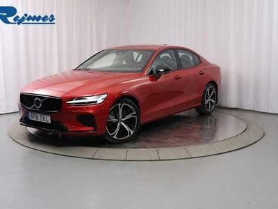 Begagnad Volvo S60 Plus 455 HK (334 kW) 2022 Röd (fusion red metallic) Sedan