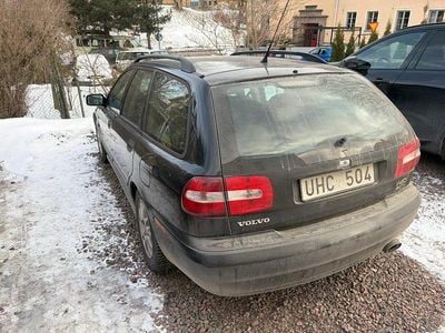 Begagnad Volvo V40 163 HK (119 kW) 2004 Svart Kombi