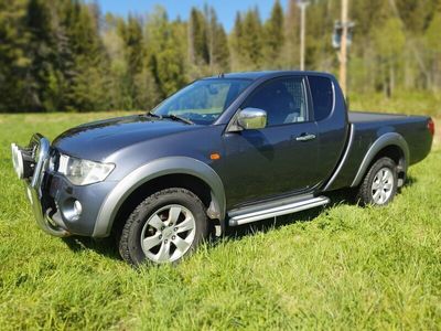 Mitsubishi L200