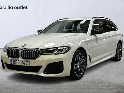 Vit Begagnad 2021 BMW 530 M Sport Kombi | 319 900 kr