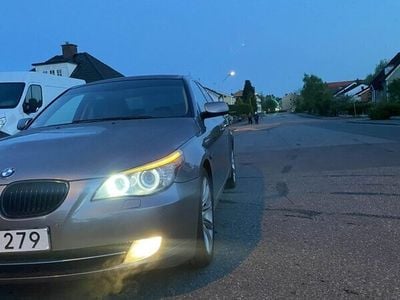 BMW 523