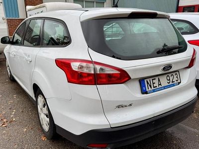 Vit Begagnad 2012 Ford Focus Trend Kombi | 69 900 kr (Lite dyr)