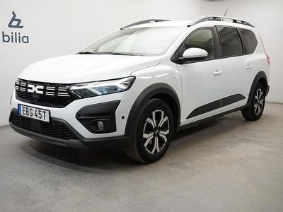 Vit Begagnad 2022 Dacia Jogger Expression Minibuss | 169 900 kr (Marknadspris)