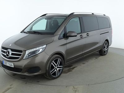 Grå Begagnad 2016 Mercedes V250 Minibuss | 395 000 kr