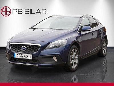 Blå Begagnad 2015 Volvo V40 CC Ocean Race Kombi | 169 900 kr (Lite dyr)