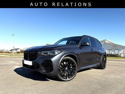 Mörk grå metallic arktis grey brillanteffekt Begagnad 2022 BMW X5 Shadowline SUV | 899 900 kr